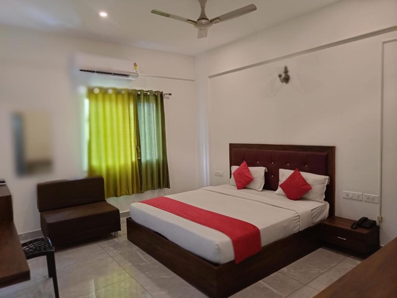 Hotel Dreams Inn Bangalore Eksteriør billede