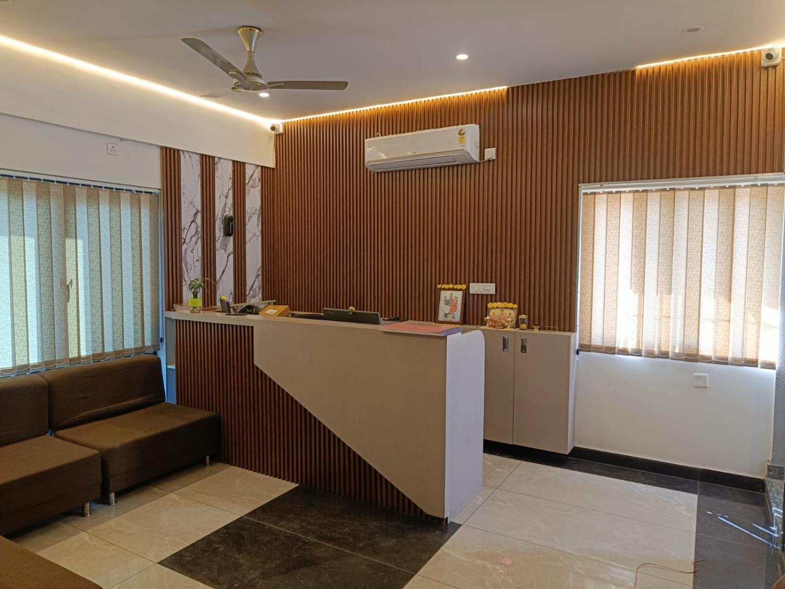 Hotel Dreams Inn Bangalore Eksteriør billede